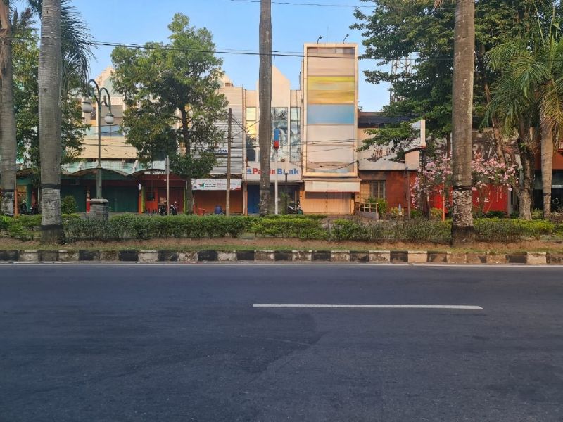 Ruko Strategis Lantai Di Jalan Ir Soekarno