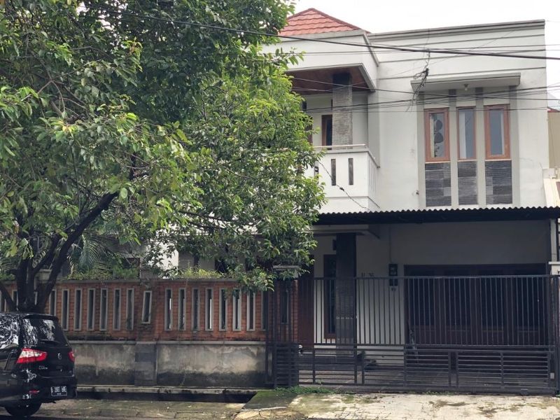 Dijual Rumah Puri Indah Lokasi Strategis Jarang Ada