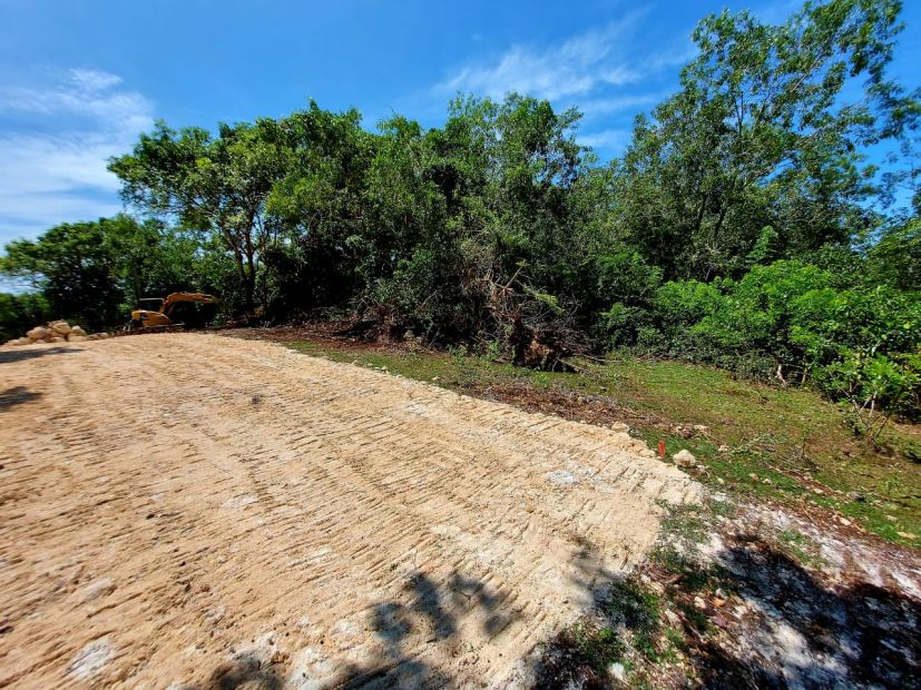 Dijual Sebidang Tanah Kosong Lokasi Jalan Pantai Padang Padang