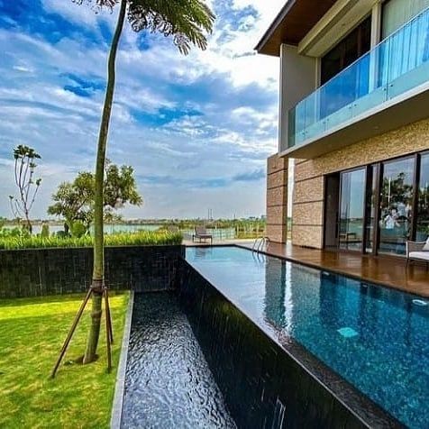 Toba Lake Villas Asya Jakarta Rumah Mewah Dengan View Danau Akses Tol