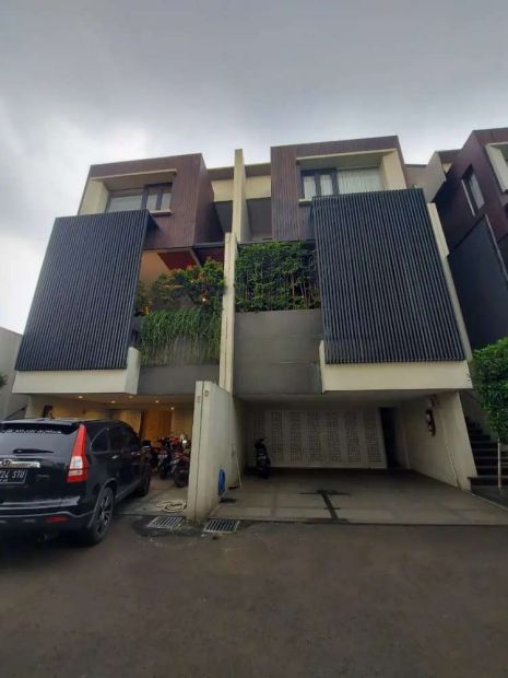 Townhouse Cilandak Siap Huni