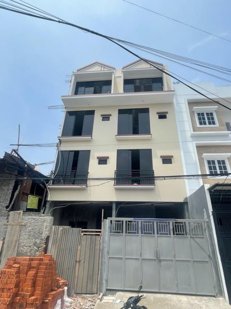 Chandra Rumah Baru 4 Lantai Plong Uk 4 2x17m Jalan 3 Mobil Di Jelambar