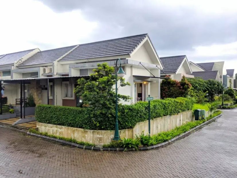 Rumah Tanah Hook Di Rancamaya Golf Estate Kota Bogor