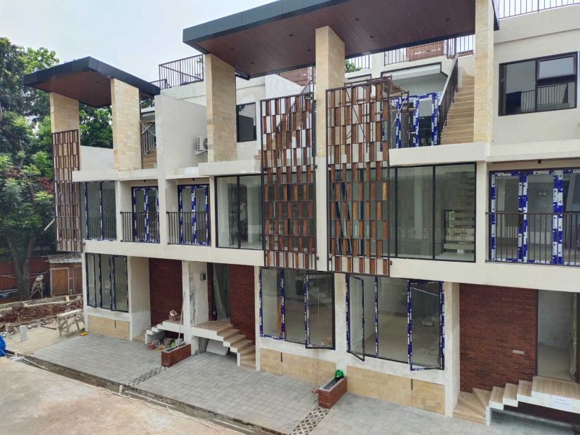 Townhouse Modern Lantai Rooftop Lokasi Strategis Di Pancoran Jaksel