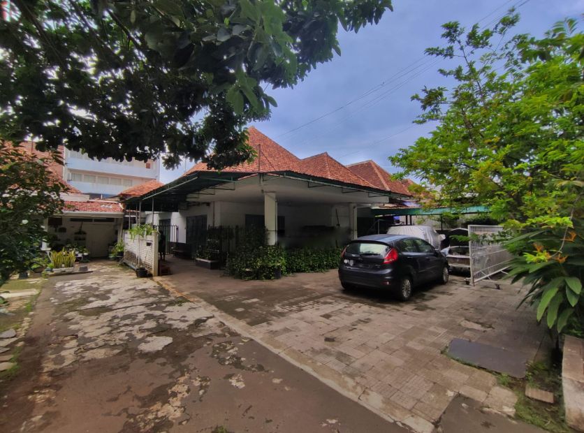 Taman Amir Hamzah Menteng Rumah Tua Hitung Tanah Lokasi Sangat Tenang