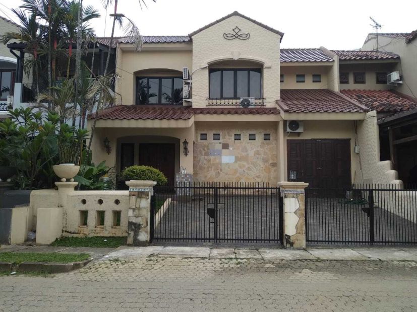 Dijual Cepat Rumah Siap Huni Dalam Komplek Elite Di Cinere Depok