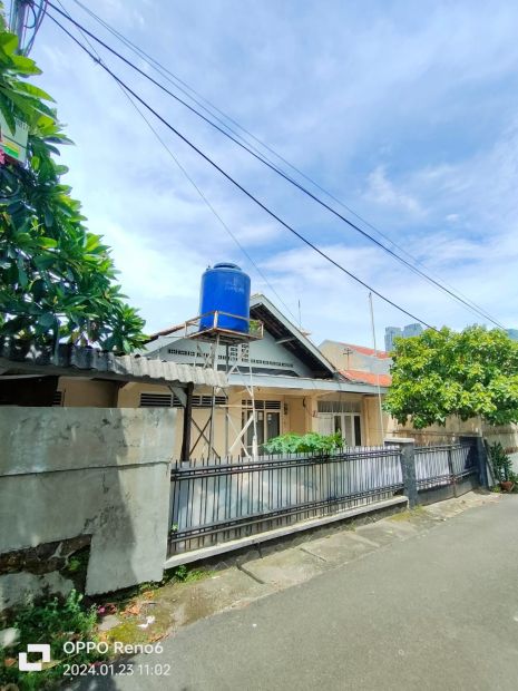 Dijual Rumah Tua Hitung Tanah Ciniru Kebayoran Baru Murah