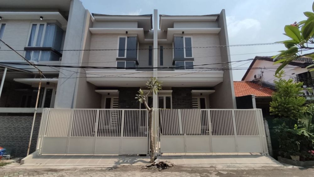 Ready Unit Baru Gress Lantai Rumah Rungkut Jaya