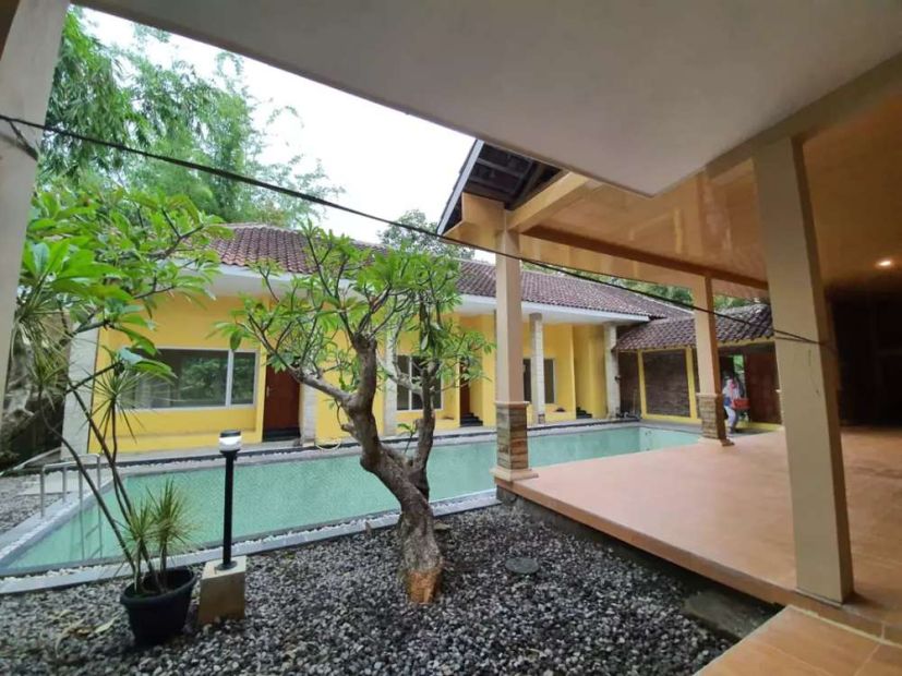 Villa Cantik Bonus Kebun Buah Nan Luas Di Mojogedang Karanganyar