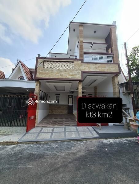 Rumah Lokasi Strategis Di Taman Victoria Sentul City