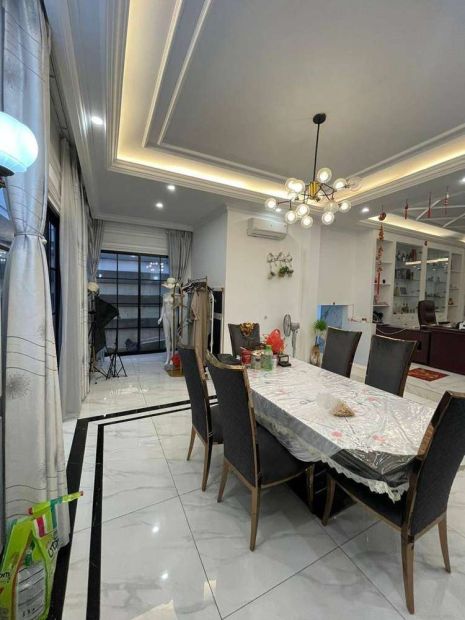 Rumah Mediterania Boulevard PIK Uk 9x30 Cantik Full Furnish Bagus