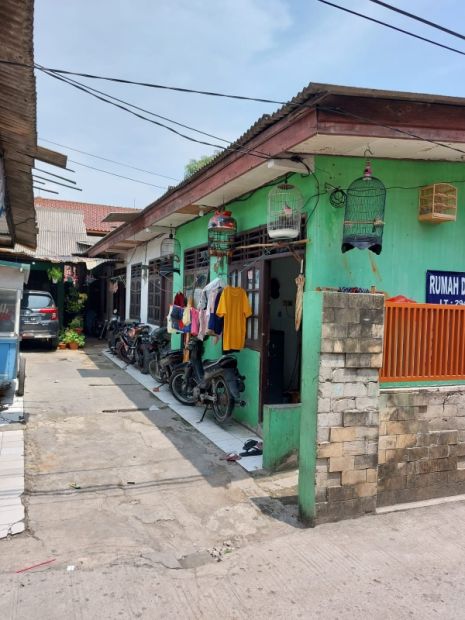 Dijual Rumah Induk Kontrakan Di Jatiwaringin