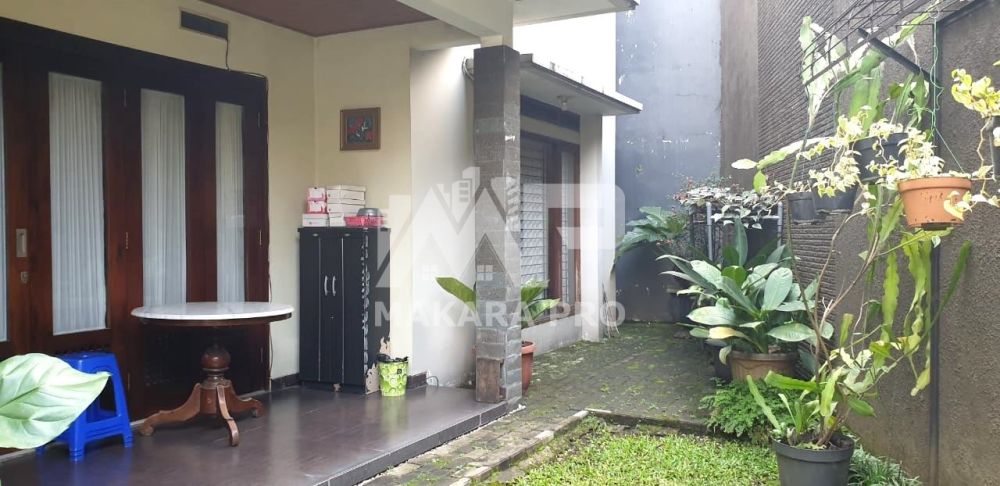 Jual Rumah Asri Sangat Terawat 2 Lantai Turangga Buah Batu Bandung