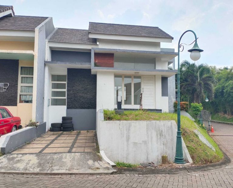 Rumah Tanah Hook Di Rancamaya Golf Estate Kota Bogor