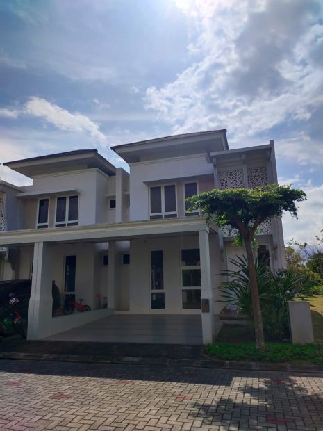 DISEWAKAN RUMAH ROYAL BAY BATAM CENTER