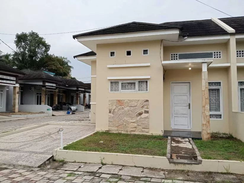 Rumah Cluster Security Jam Lokasi Dekat Kampus Unilak