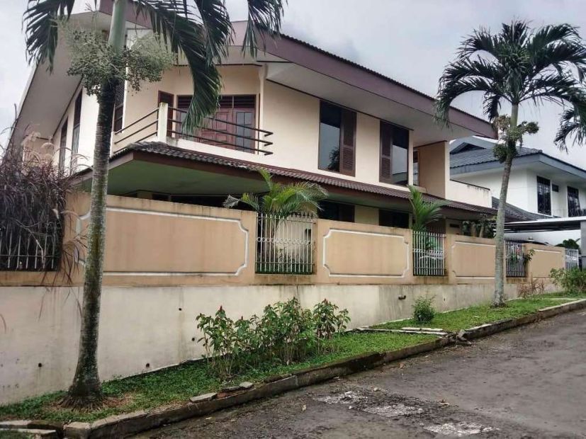 Jual Rumah Hoek View Gunung Di Perumahan Pakuan 2 Tajur Bogor