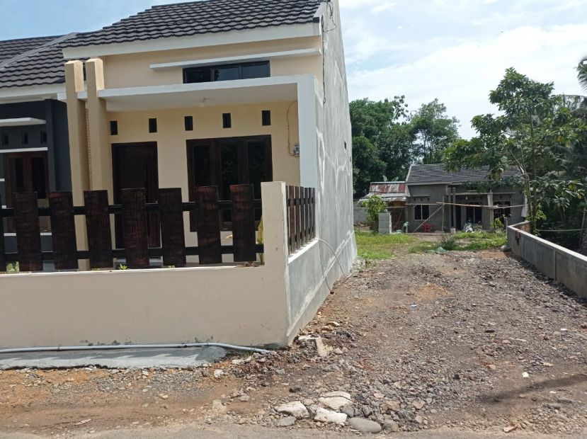 Jual Rumah Usaha Pinggir Jalan Raya Murah Purwokerto Area Utara