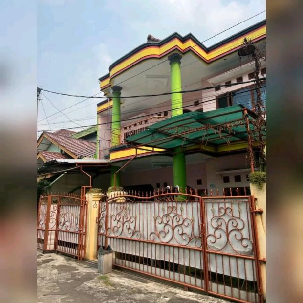 RUMAH MEWAH HARGA DI BAWAH PASARAN DI KAWASAN PASAR REBO JAKARTA TIMUR