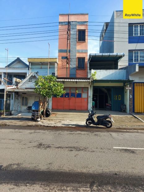 Dijual Ruko Lokasi Padat Penduduk Di Jl Raya Tidar Surabaya