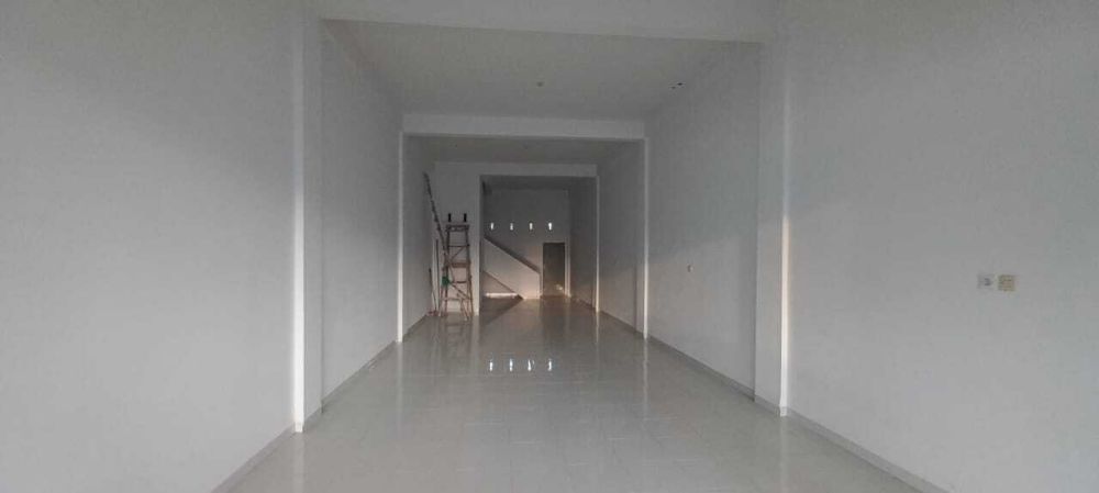 DIJUAL RUKO 2 LT FULL KERAMIK JALAN TASKURUN PEKANBARU