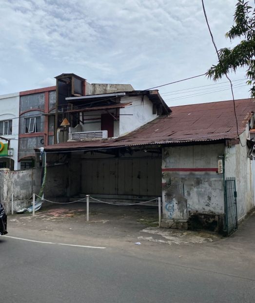 Ruang Usaha Hitung Tanah Dan Lokasi Srategis Pinggir Jalan Raya