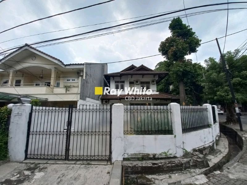 Dijual Rumah Lama Terawat Hook Di Jl Lauser 1 Kebayoran Baru