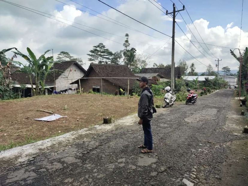 Dijual Tanah Pinggir Jalan Aspal Kawasan Industri Kanan Kiri Pabrik