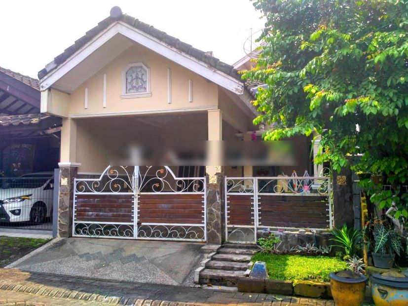 Rumah Murah 1 5 Lantai Di PBI Araya Malang Desain Cantik Dan Bagus