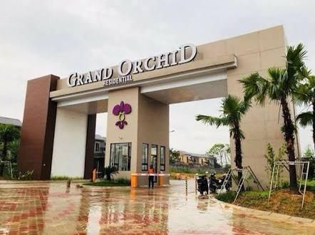 Dijual Rumah Elite Grand Orchid, 2 Lantai Dekat Sekolah Juwita Batam Centre