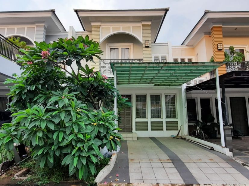 Eef. Rumah Disewakan di Cluster Florencia Lippo Cikarang
