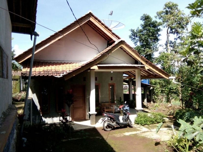 Rumah dijual Dekat Kampung Santri Cilembu