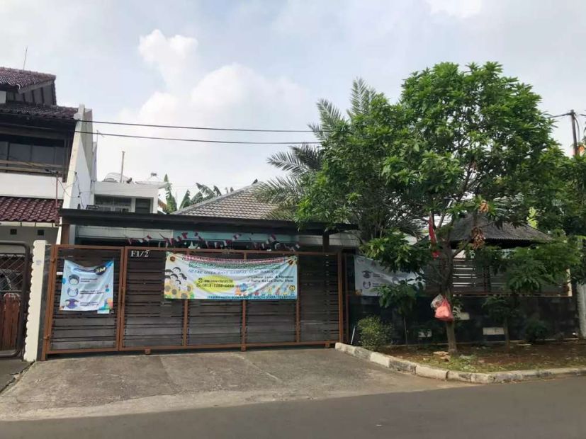 Rumah Taman Aries Blok F1 Kebon Jeruk Jakbar Hadap Utara