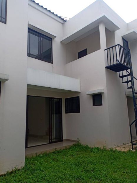 Dijual Rumah Di Green Lake City Cipondoh Tangerang Waa2