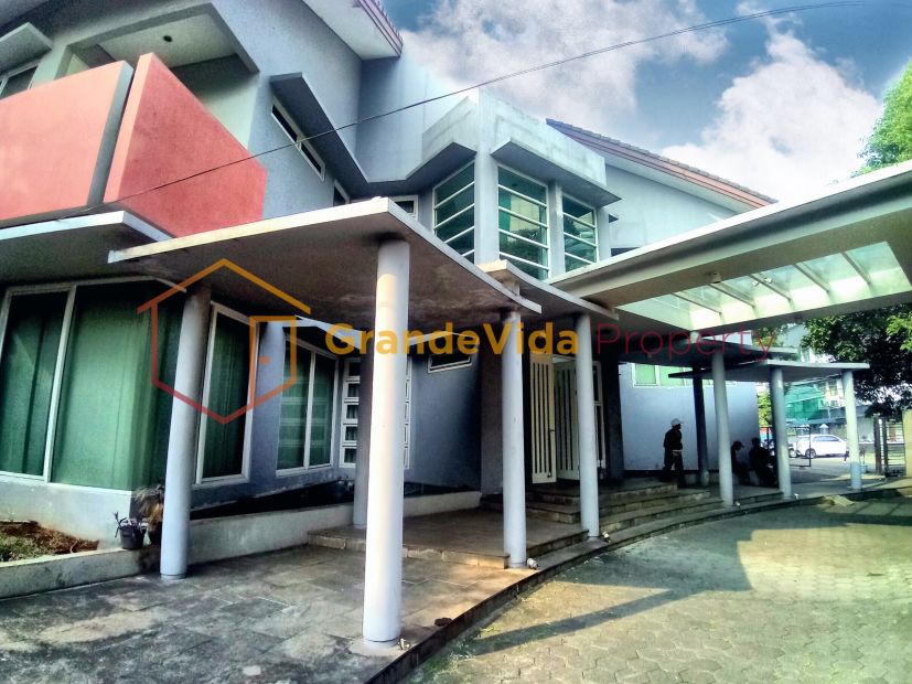 KEBAYORAN BARU  GEDUNG 2 LANTAI DI KEBAYORAN BARU, SEMI FURNISHED