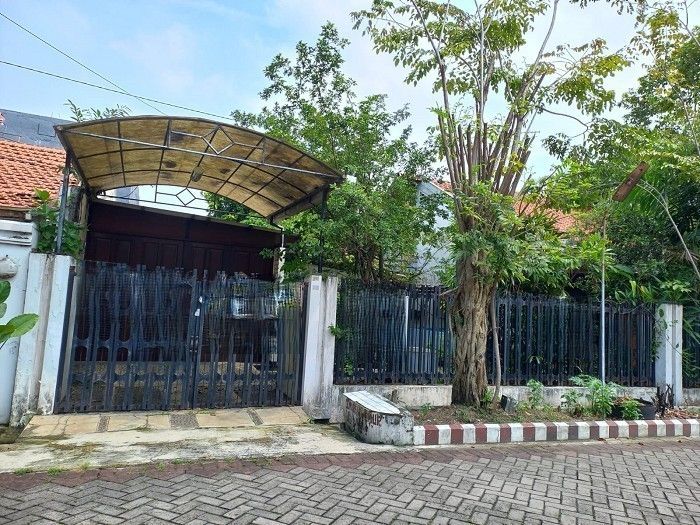 Rumah Layak Huni Di Jemursari Hitung Tanah One Gate Sistem