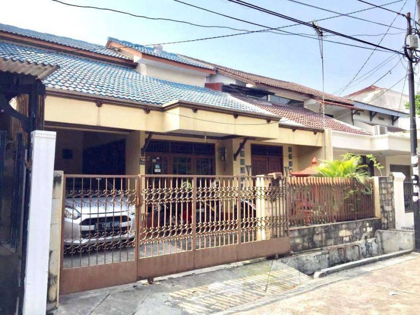 Dijual Rumah 2 Lantai Lokasi Komplek Taman Mangu Indah Bintaro