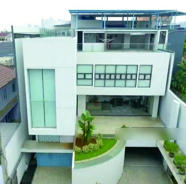 Dijual Rumah Mewah Deket Pintul Toll Slipi, Palmerah Jakarta Barat