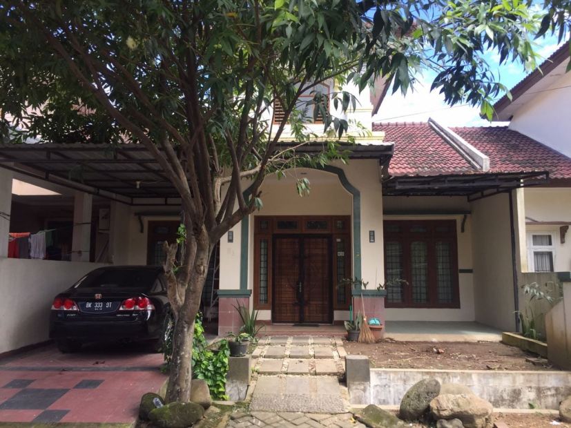 Rumah Asri Luas  di Bukit Johor Mas kota  Medan 