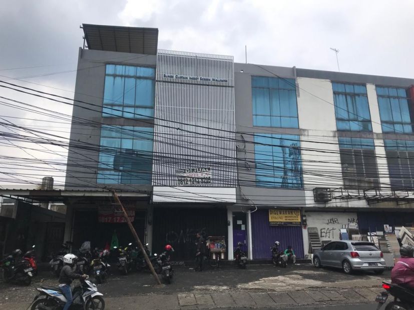 Ruko 3 1/2 Lantai Jl Kesehatan Raya Bintaro Pesanggrahan Jakarta ...