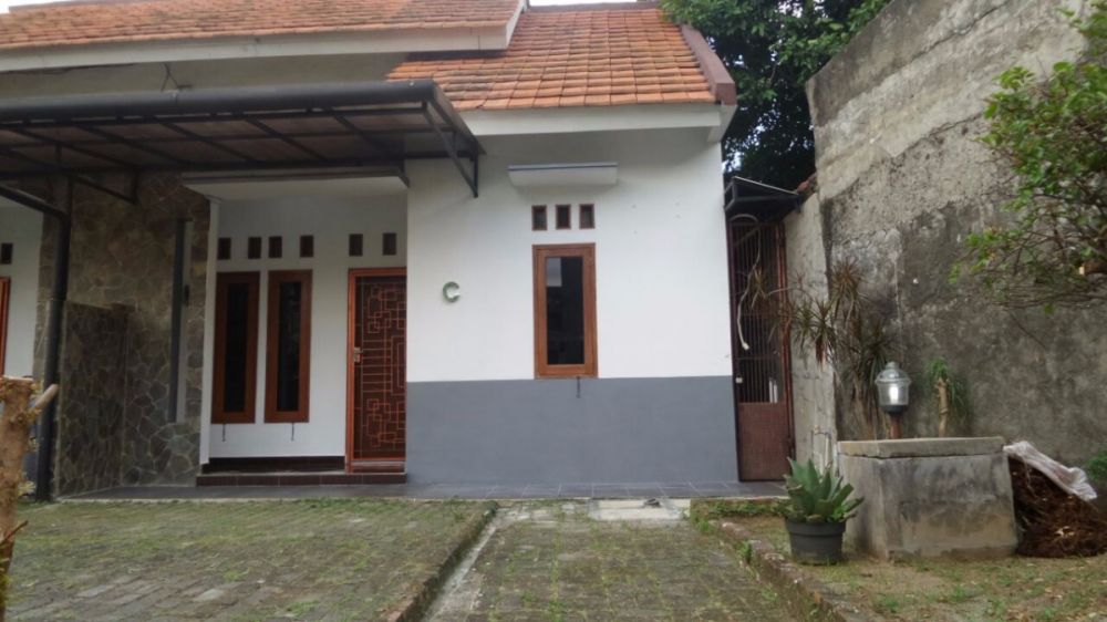 Rumah Kontrakan Tahunan