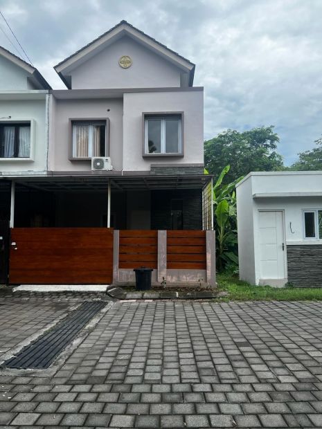 Disewakan Rumah Modern Minimalis Di Taman Griya Jimbaran