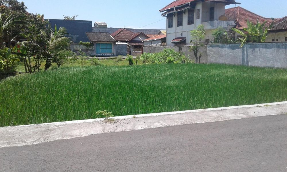 Tanah dekat lapangan golf Rembiga - Kota Mataram