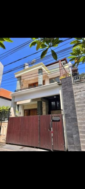 Dijual Rumah Bangunan Lantai Lokasi Sesetan Denpasar Selatan