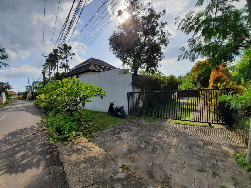 Tanah Dengan Bangunan RIce Field View Umalas