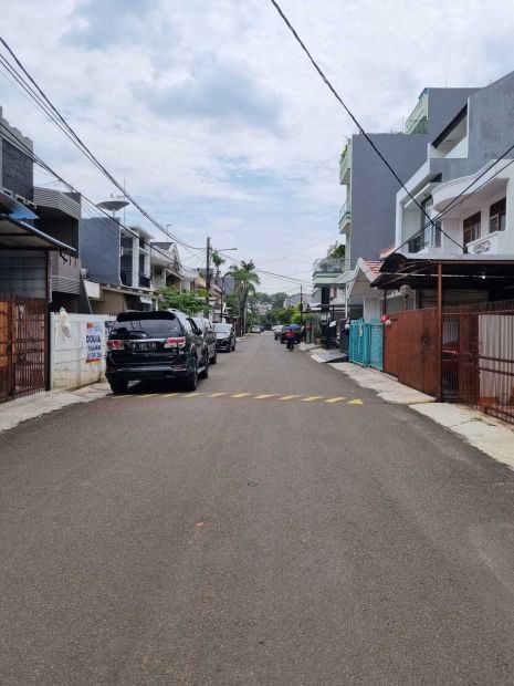 Rumah Siap Pakai Janur Asri Kelapa Gading