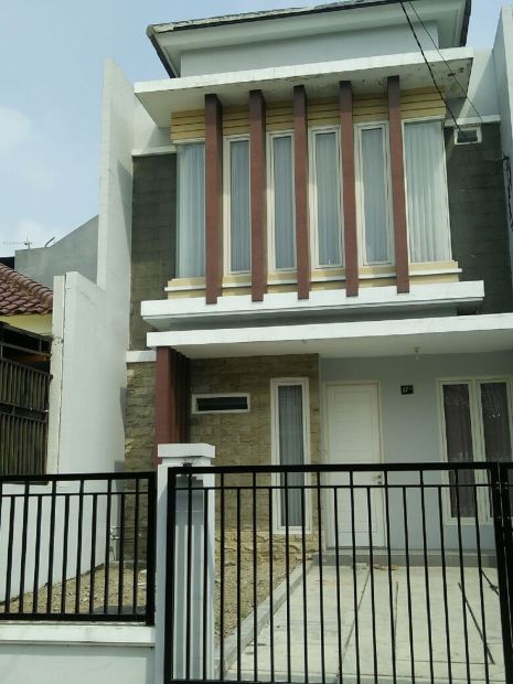 Dijual Rumah Graha Kebonsari Elveka Surabaya 2 Lantai Full Bangunan