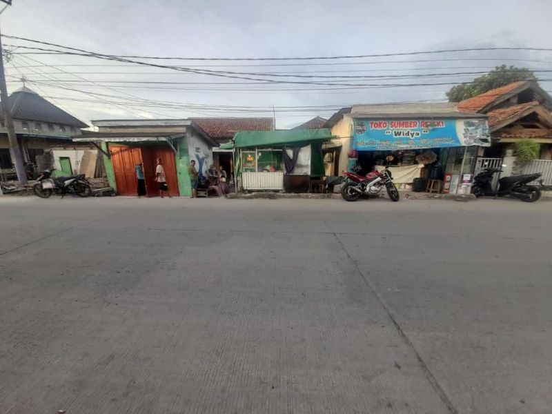 Rumah Kios Pinggir Jalan Raya Utama Rumah Kios Pinggir Jalan Raya Utama