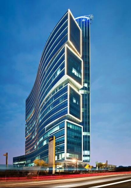 Ruang Usaha (Office Space) di Multivision Tower, Kuningan Persada Complex