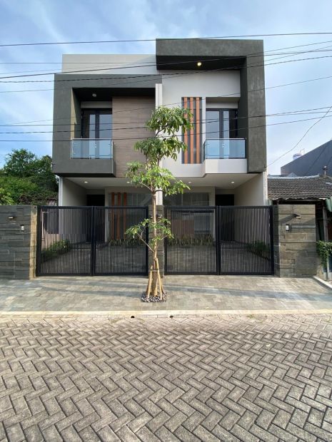 Rumah Baru Gress Minimalis Di Manyar Split Level Bagus Cantik